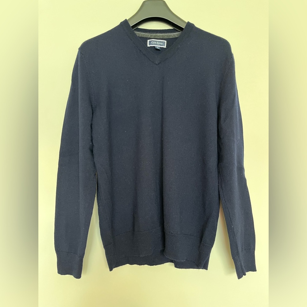 Club Room Navy V-Neck Sweater men’s medium